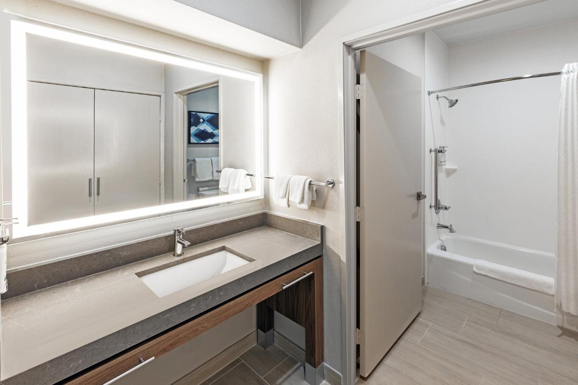 Candlewood Suites Dfw Airport North - Irving By Ihg Zewnętrze zdjęcie